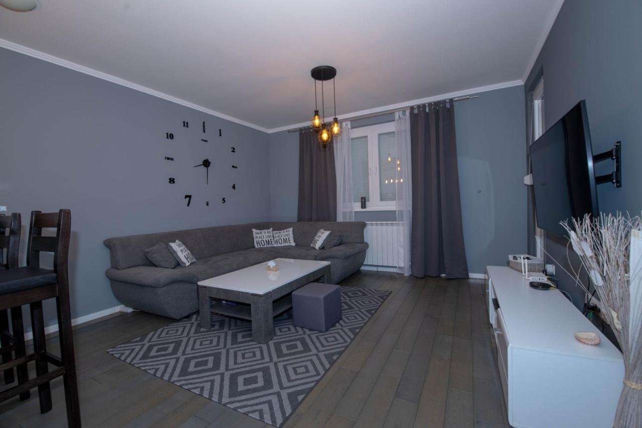 Athena Apartman Lukavica Exterior photo