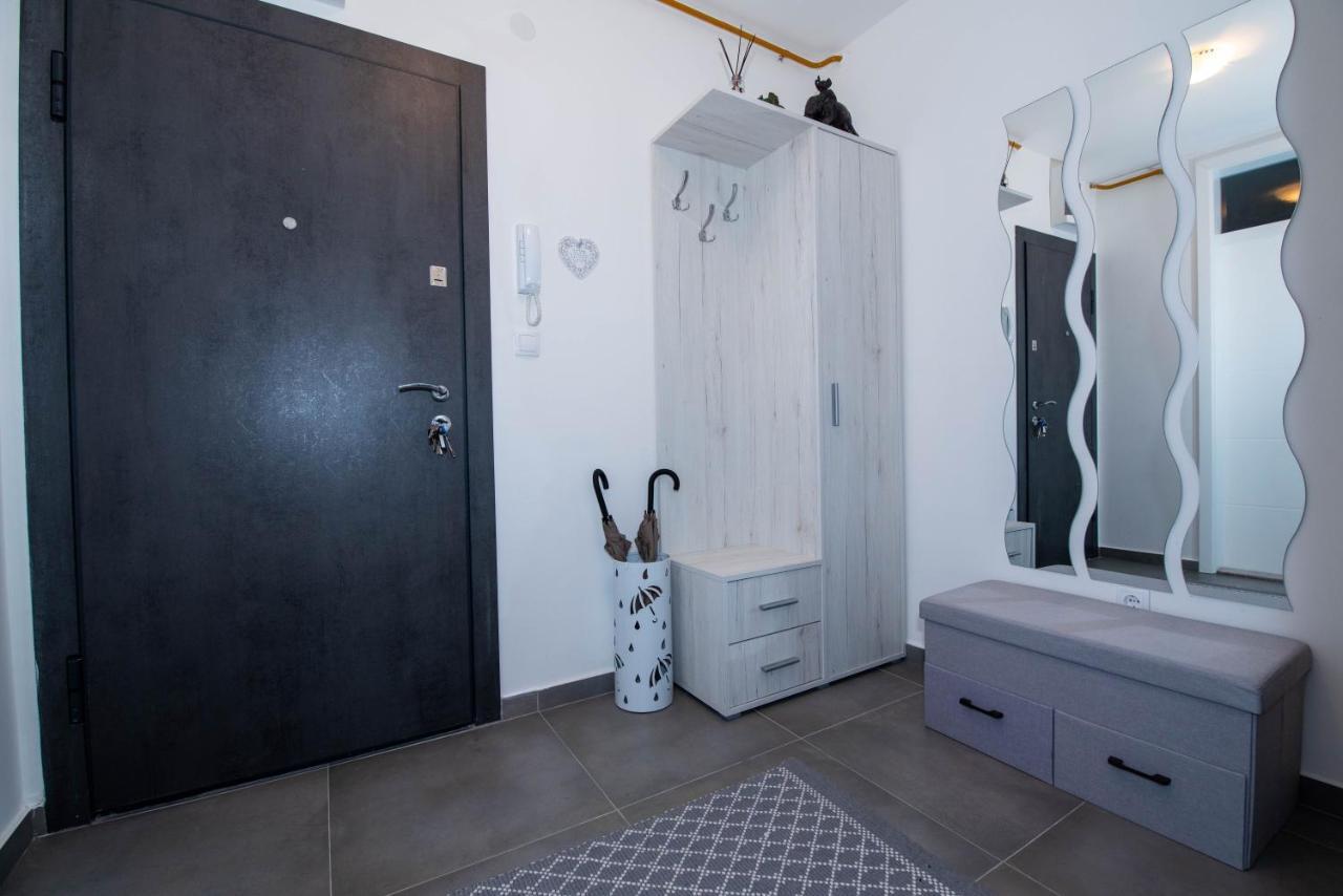 Athena Apartman Lukavica Exterior photo