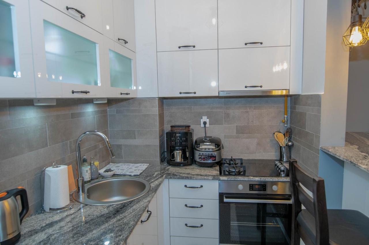 Athena Apartman Lukavica Exterior photo